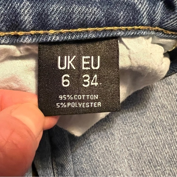 Pretty Little Thing Light Blue Wash Extreme Distressed Hem Knee Rip Mom Jeans 6 - Picture 10 of 13